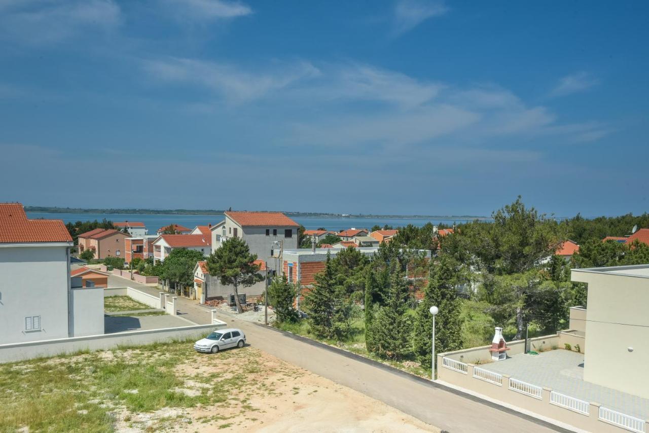Apartments Sandrina Vrsi Esterno foto