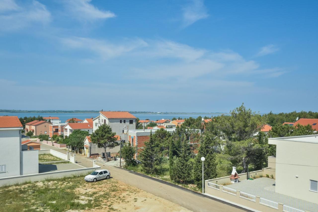 Apartments Sandrina Vrsi Esterno foto